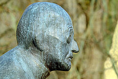 Profil in Bronze | Max-Planck-Denkmal vor der Humboldt-Universität in Berlin | Foto: www.pixabay.de