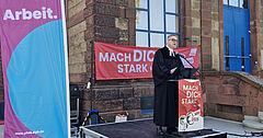 Pfarrer Gerd Kiefer beim Gottesdienst am ersten Mai in Kaiserslautern.